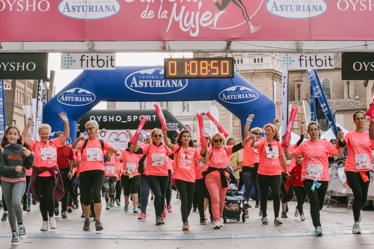 Llegada de la Carrera de la Mujer de Zaragoza (GALERÍA 15)