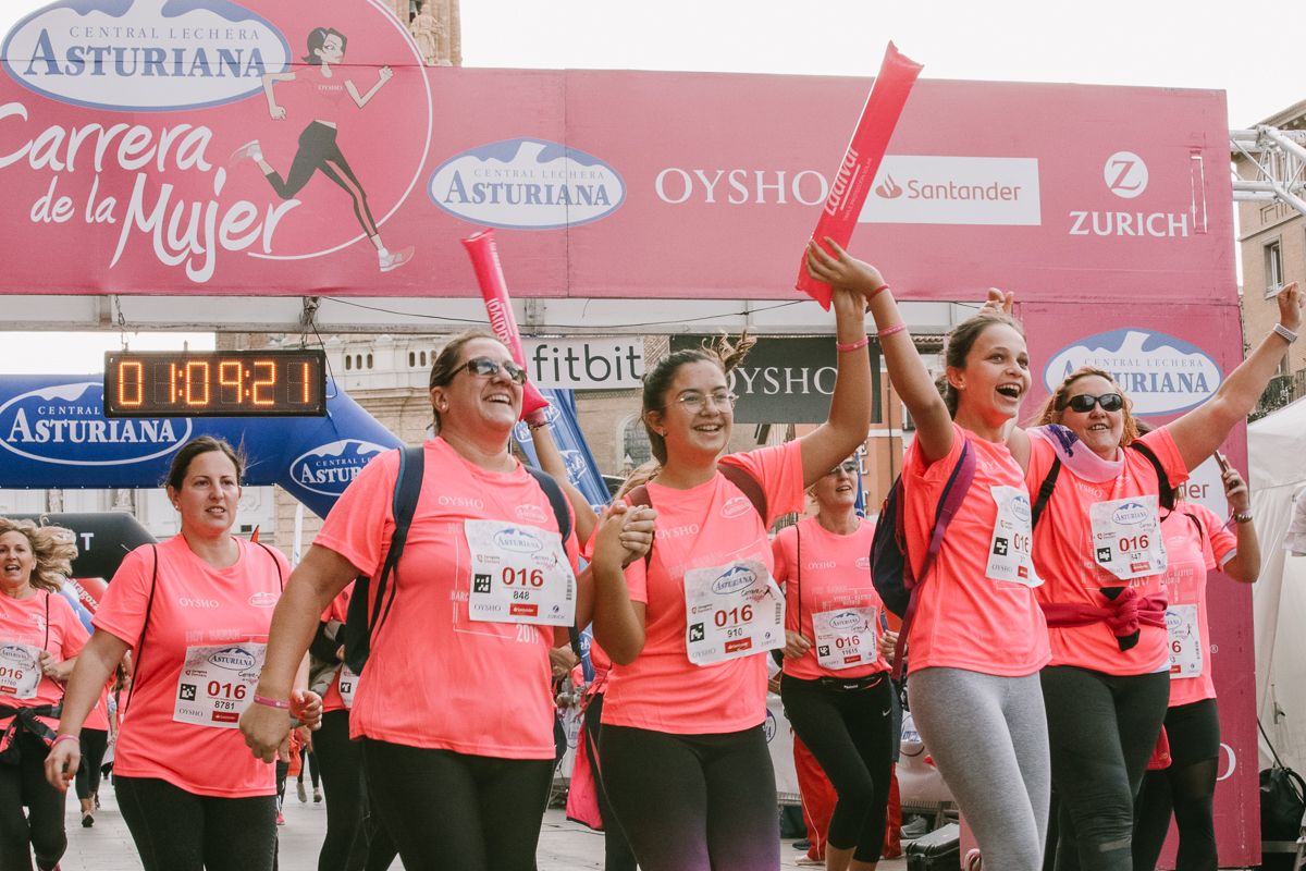 Llegada de la Carrera de la Mujer de Zaragoza (GALERÍA 15)