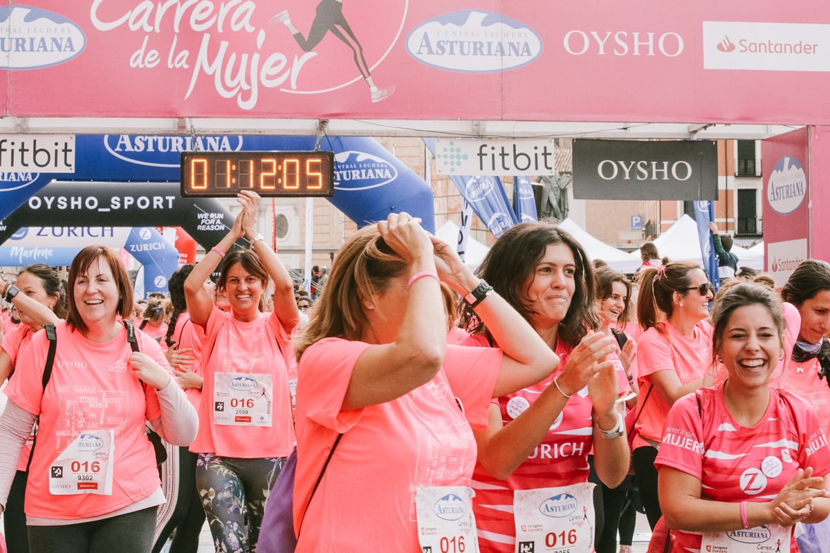 Llegada de la Carrera de la Mujer de Zaragoza (GALERÍA 16)
