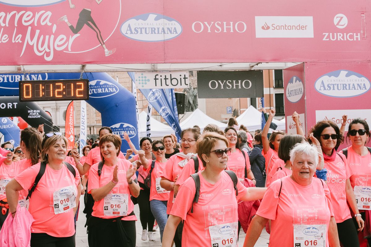 Llegada de la Carrera de la Mujer de Zaragoza (GALERÍA 16)