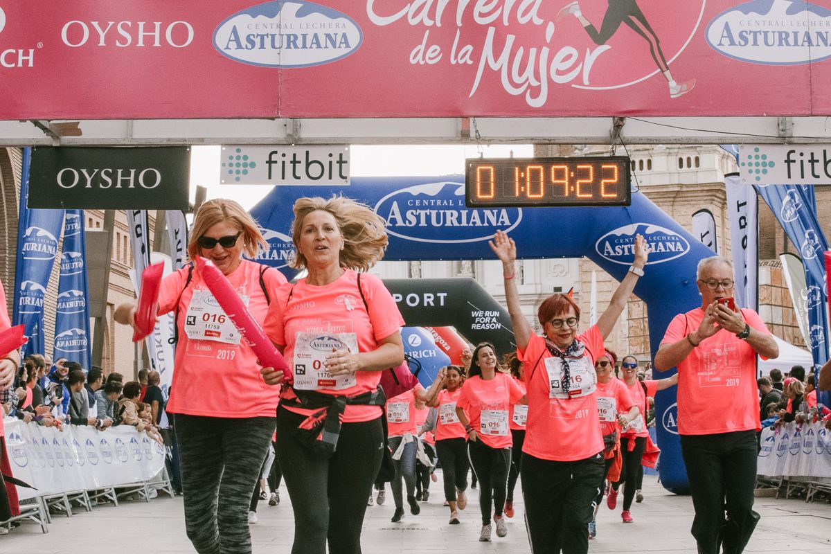 Llegada de la Carrera de la Mujer de Zaragoza (GALERÍA 15)