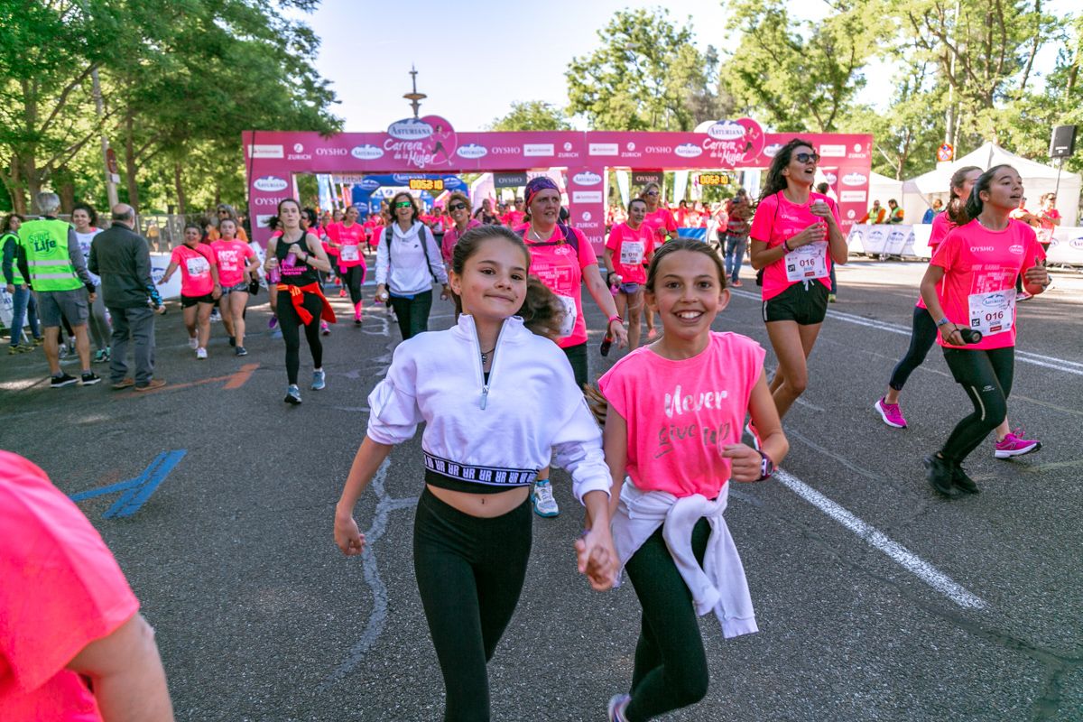Carrera de la Mujer de Madrid - META, ARCO DERECHO (de 51:40 a 53:02)