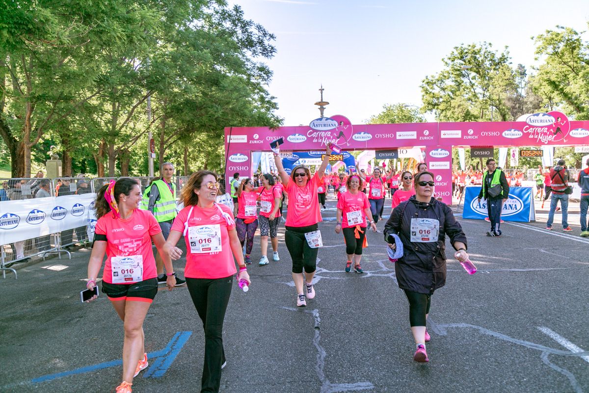 Carrera de la Mujer de Madrid - META, ARCO DERECHO (de 51:40 a 53:02)