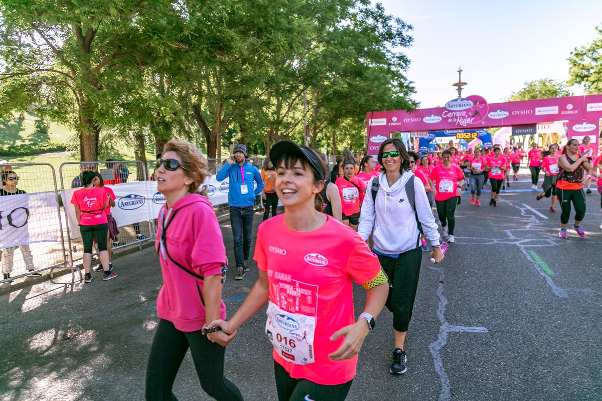 Carrera de la Mujer de Madrid - META, ARCO DERECHO (de 51:40 a 53:02)