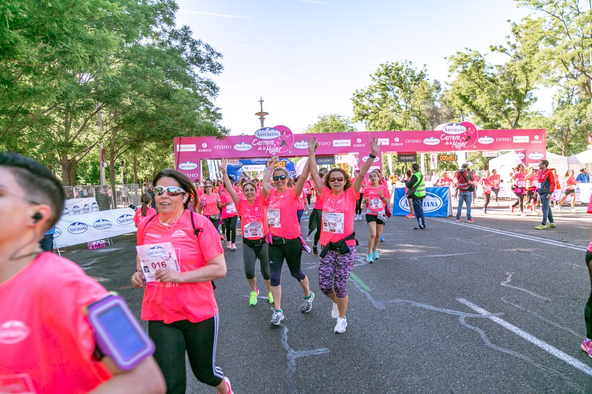 Carrera de la Mujer de Madrid - META, ARCO DERECHO (de 51:40 a 53:02)