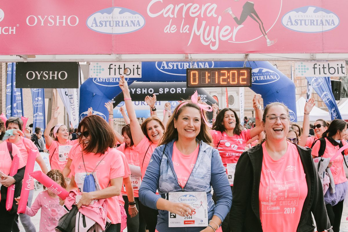 Llegada de la Carrera de la Mujer de Zaragoza (GALERÍA 16)