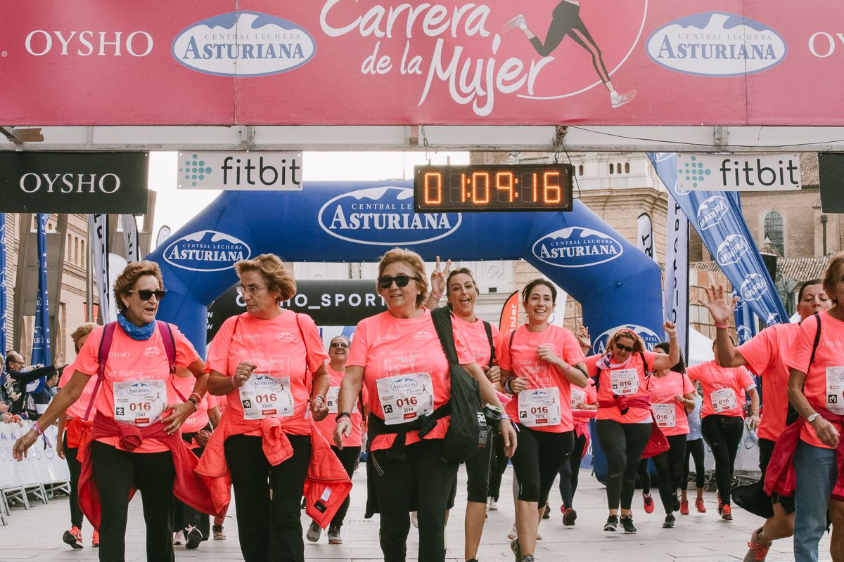 Llegada de la Carrera de la Mujer de Zaragoza (GALERÍA 15)