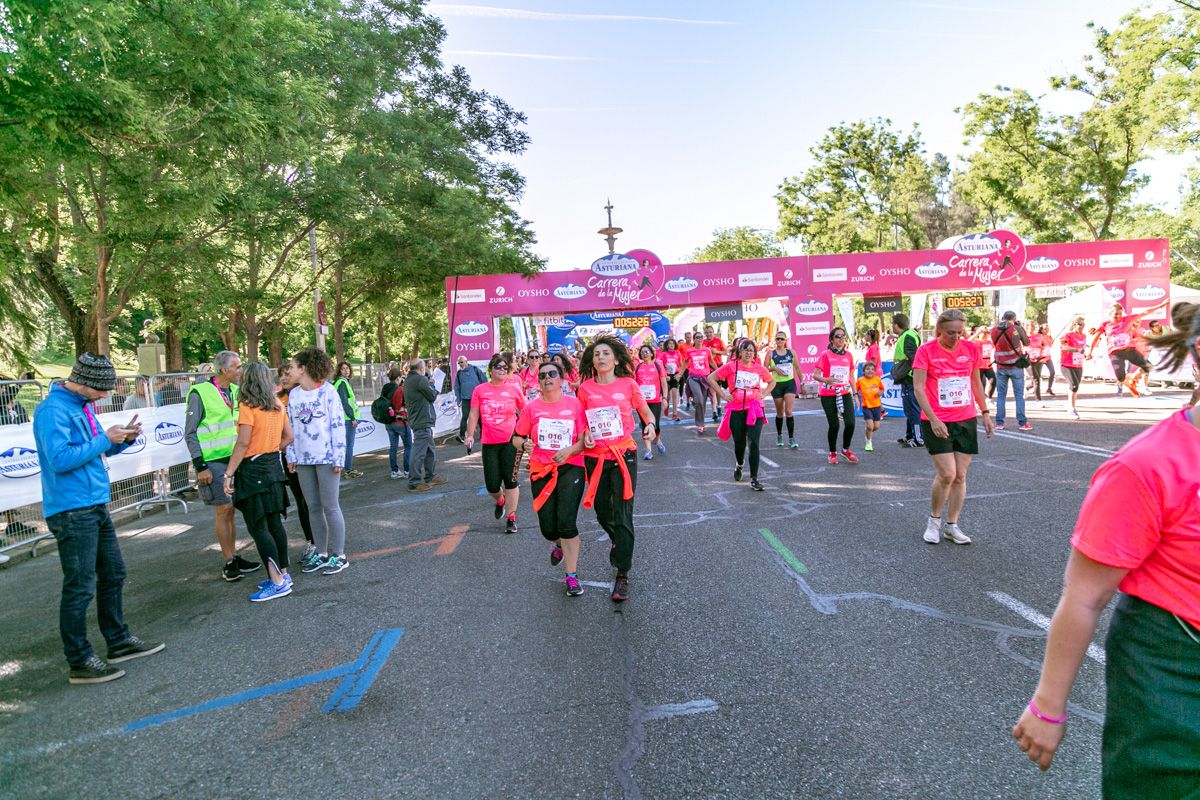 Carrera de la Mujer de Madrid - META, ARCO DERECHO (de 51:40 a 53:02)