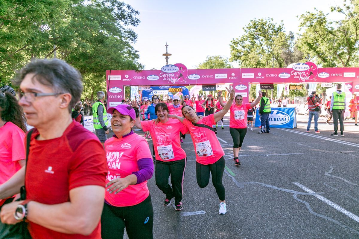 Carrera de la Mujer de Madrid - META, ARCO DERECHO (de 53:03 a 54:33)