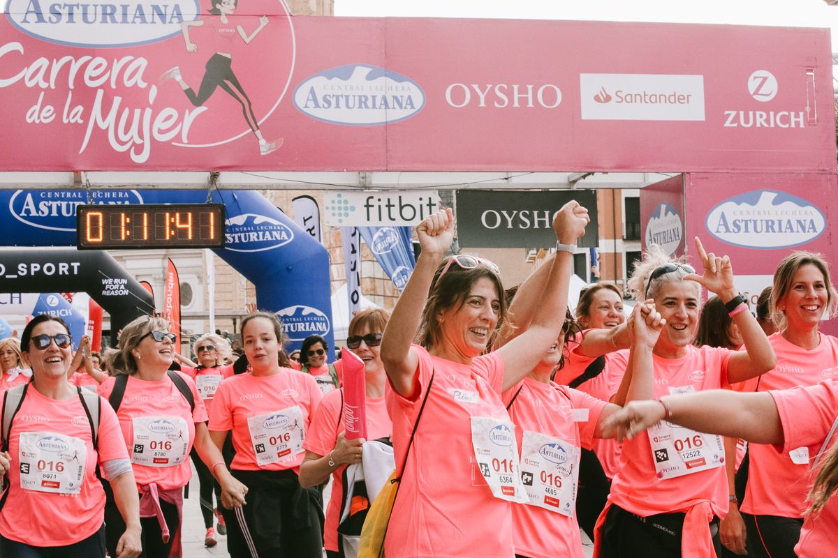 Llegada de la Carrera de la Mujer de Zaragoza (GALERÍA 16)