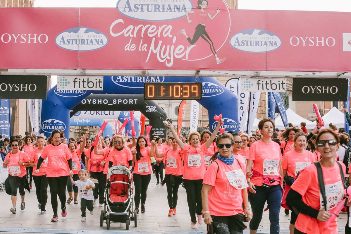 Llegada de la Carrera de la Mujer de Zaragoza (GALERÍA 15)