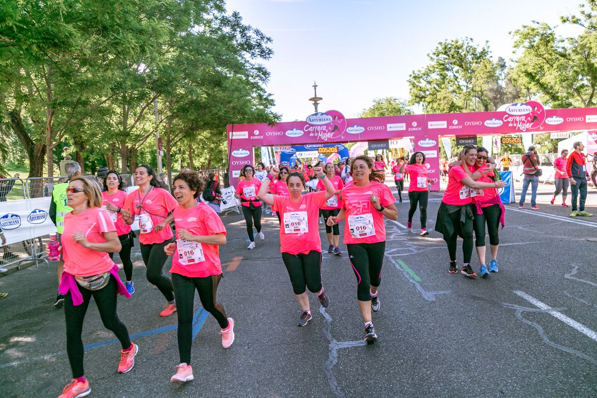 Carrera de la Mujer de Madrid - META, ARCO DERECHO (de 51:40 a 53:02)