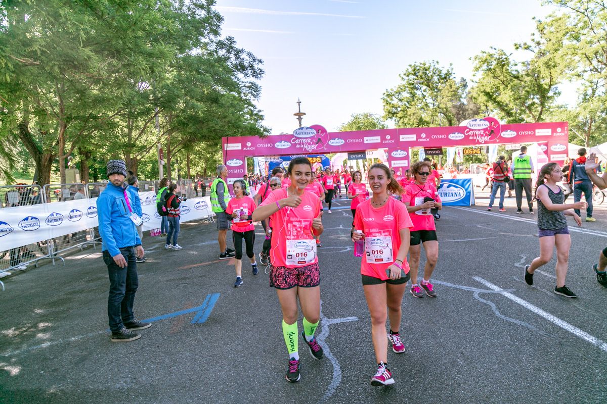 Carrera de la Mujer de Madrid - META, ARCO DERECHO (de 53:03 a 54:33)