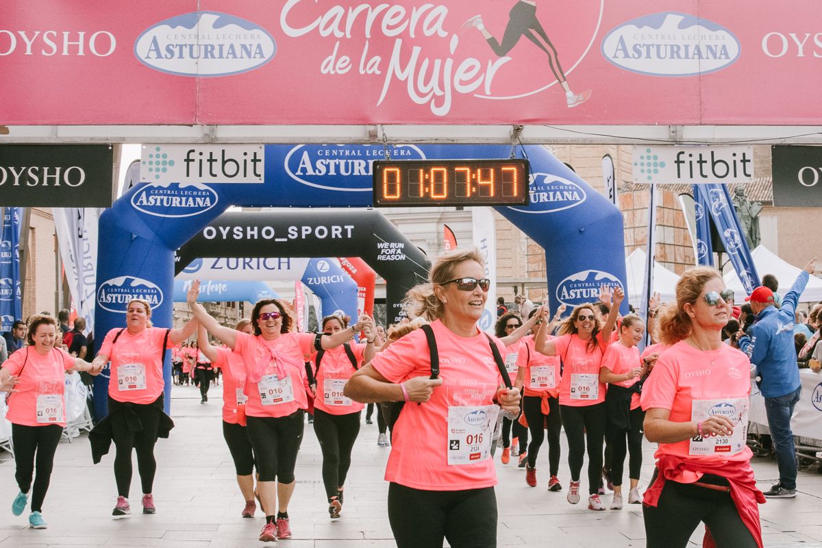 Llegada de la Carrera de la Mujer de Zaragoza (GALERÍA 15)
