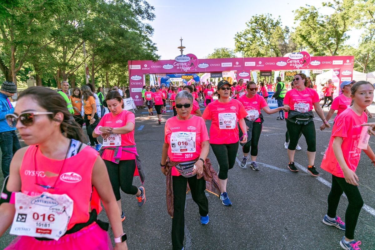 Carrera de la Mujer de Madrid - META, ARCO DERECHO (de 51:40 a 53:02)