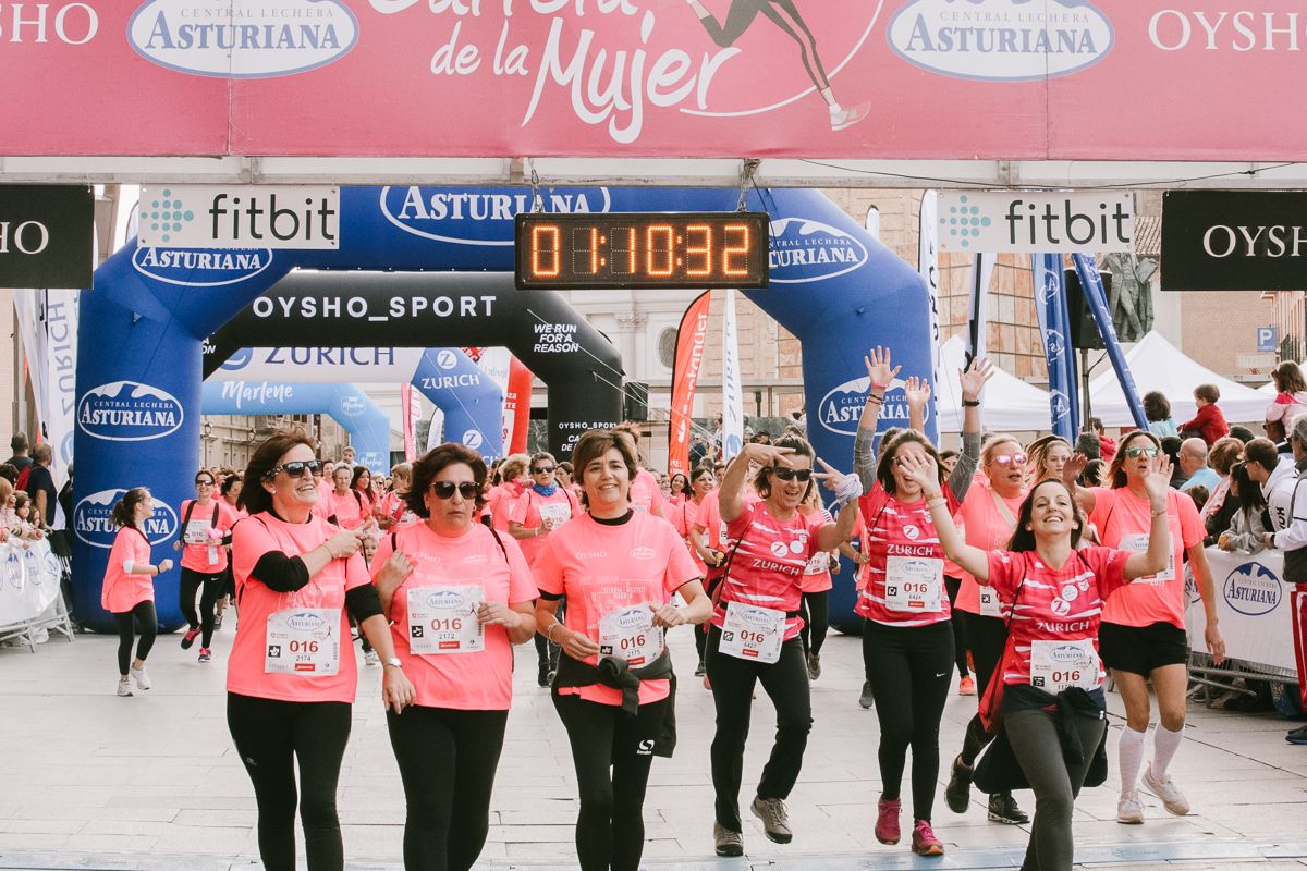 Llegada de la Carrera de la Mujer de Zaragoza (GALERÍA 15)