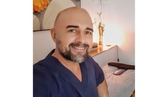 Álvaro Morán, experto en osteopatía, homeopatía y acupuntura