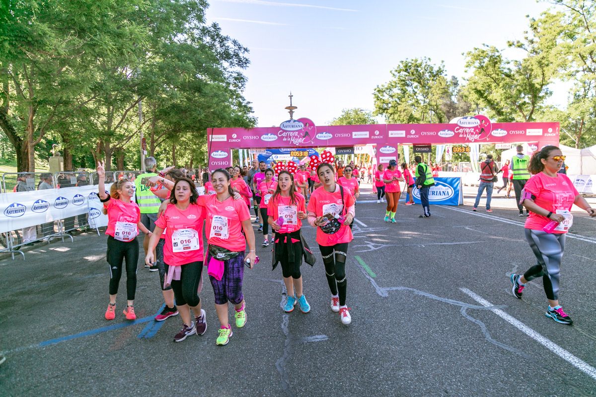 Carrera de la Mujer de Madrid - META, ARCO DERECHO (de 53:03 a 54:33)