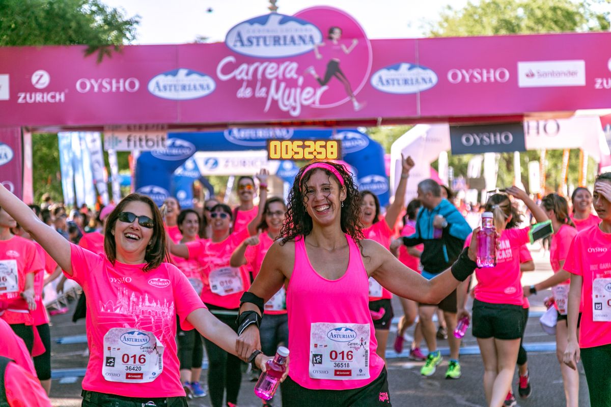 Carrera de la Mujer de Madrid - META, ARCO DERECHO (de 51:40 a 53:02)