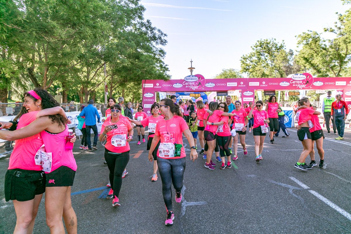 Carrera de la Mujer de Madrid - META, ARCO DERECHO (de 53:03 a 54:33)