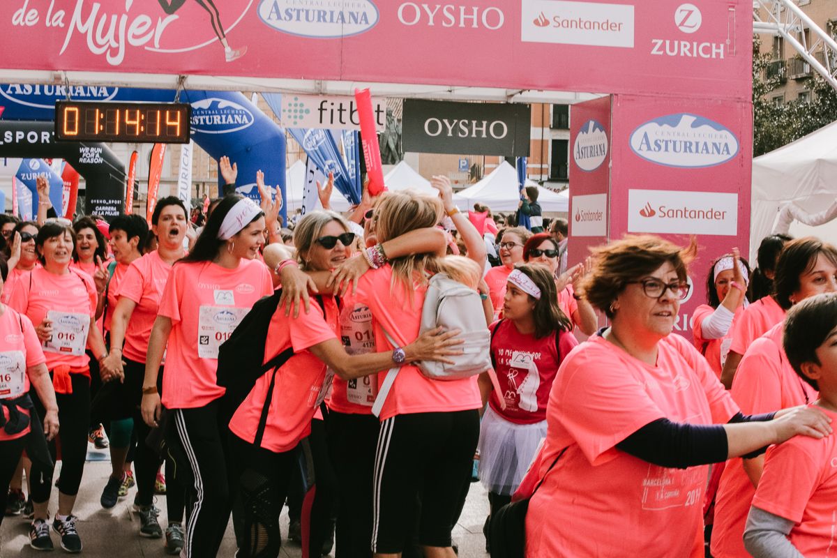 Llegada de la Carrera de la Mujer de Zaragoza (GALERÍA 17)