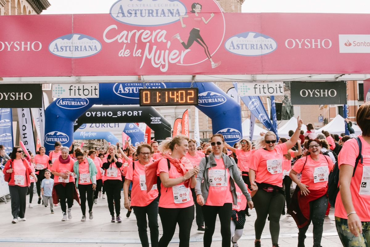 Llegada de la Carrera de la Mujer de Zaragoza (GALERÍA 17)