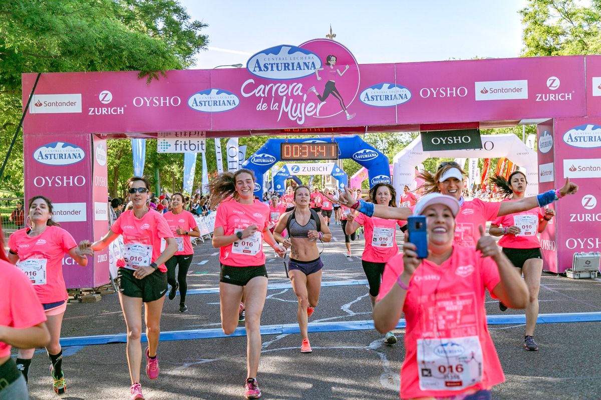 Carrera de la Mujer de Madrid - META, ARCO DERECHO (de 33:57 a 35:05)