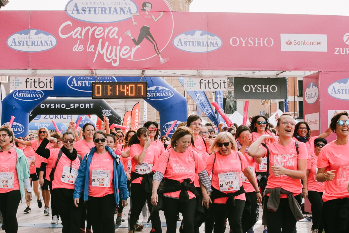 Llegada de la Carrera de la Mujer de Zaragoza (GALERÍA 17)