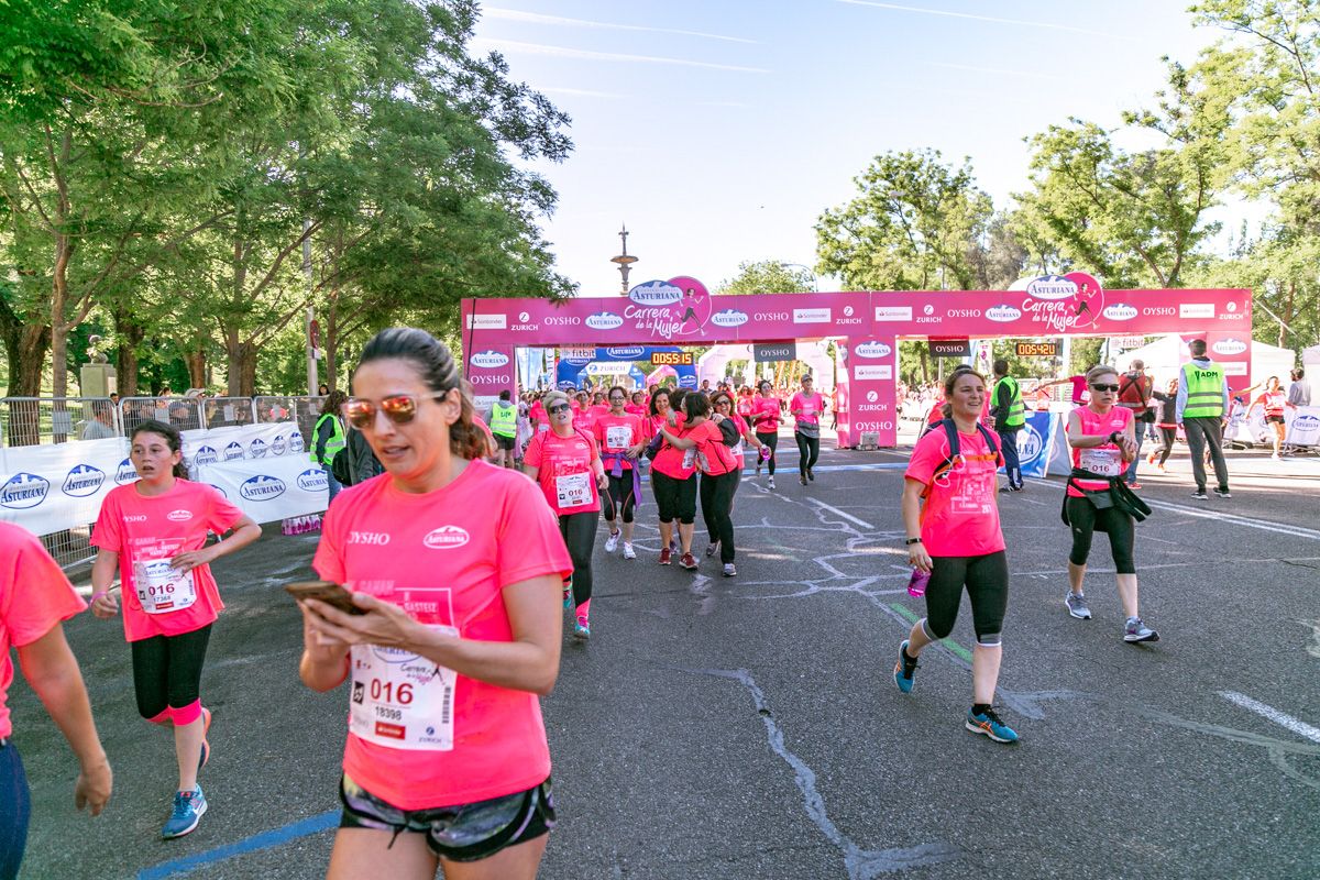 Carrera de la Mujer de Madrid - META, ARCO DERECHO (de 54:34 a 56:19)