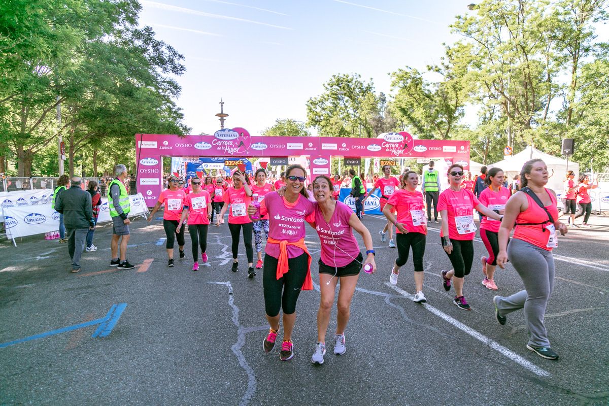 Carrera de la Mujer de Madrid - META, ARCO DERECHO (de 54:34 a 56:19)