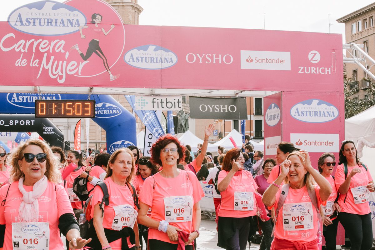 Llegada de la Carrera de la Mujer de Zaragoza (GALERÍA 17)