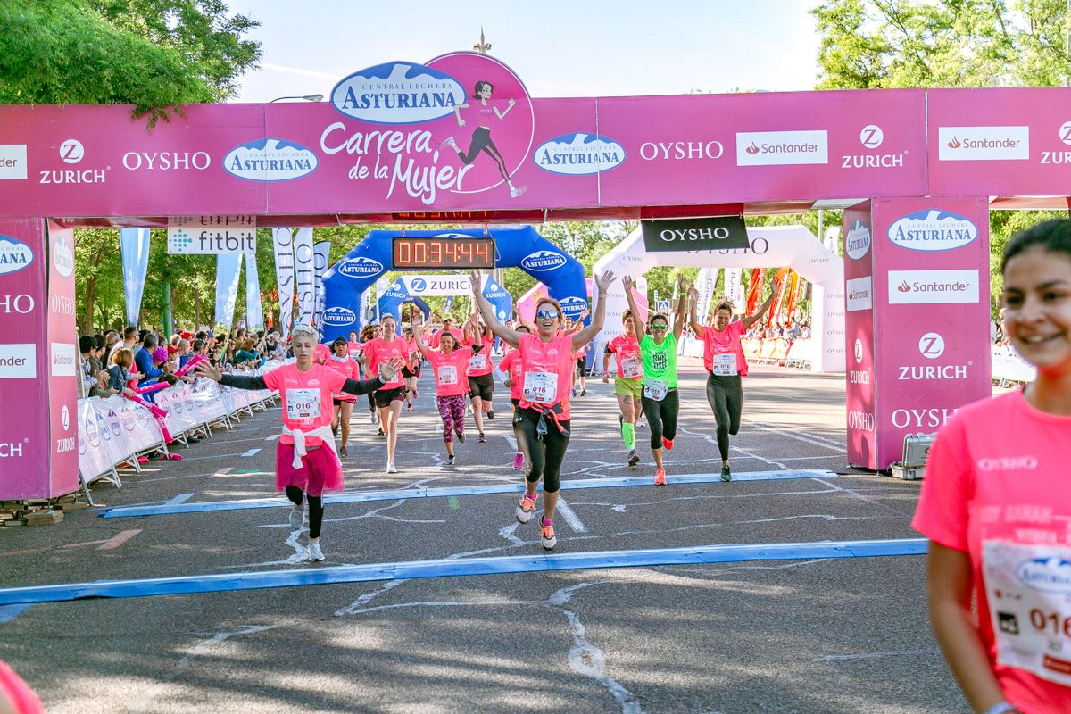 Carrera de la Mujer de Madrid - META, ARCO DERECHO (de 33:57 a 35:05)