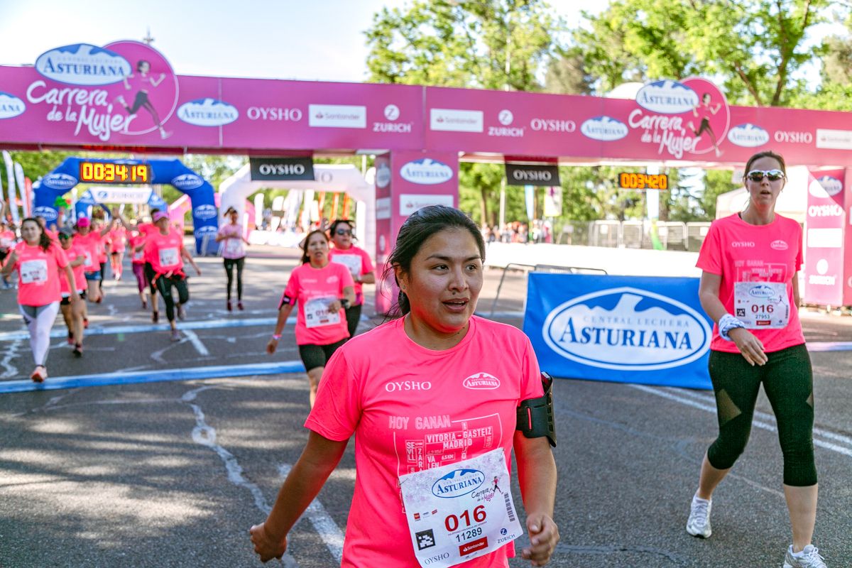Carrera de la Mujer de Madrid - META, ARCO DERECHO (de 33:57 a 35:05)