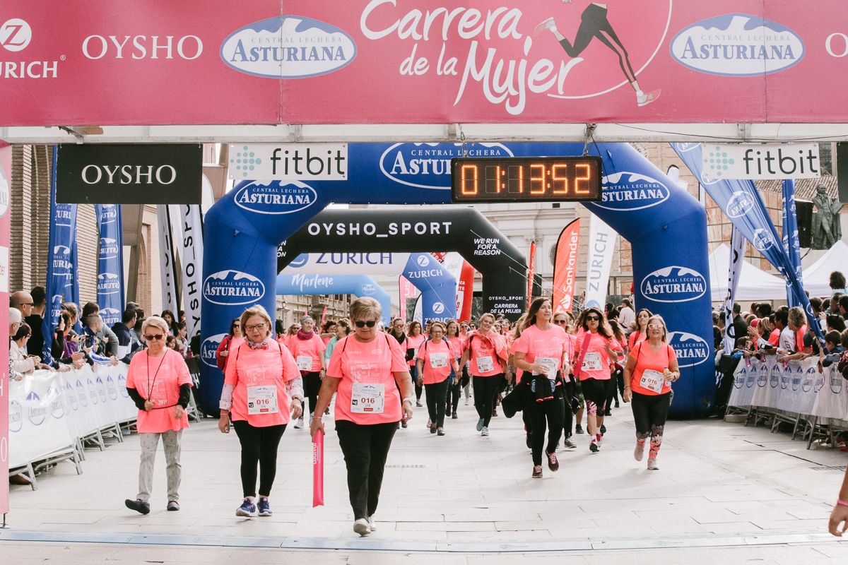 Llegada de la Carrera de la Mujer de Zaragoza (GALERÍA 17)
