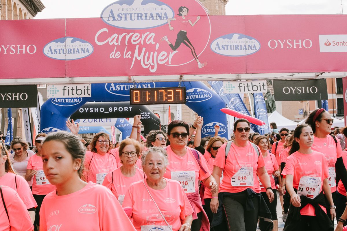 Llegada de la Carrera de la Mujer de Zaragoza (GALERÍA 18)