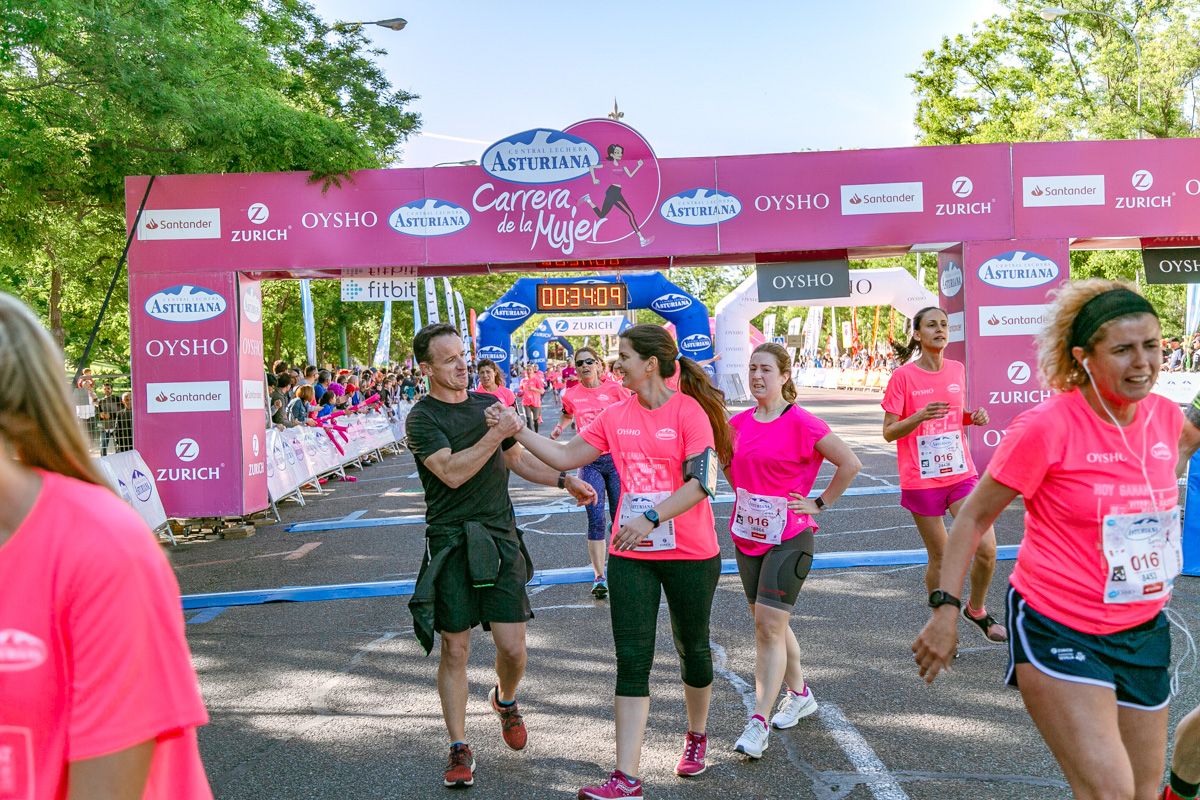 Carrera de la Mujer de Madrid - META, ARCO DERECHO (de 33:57 a 35:05)