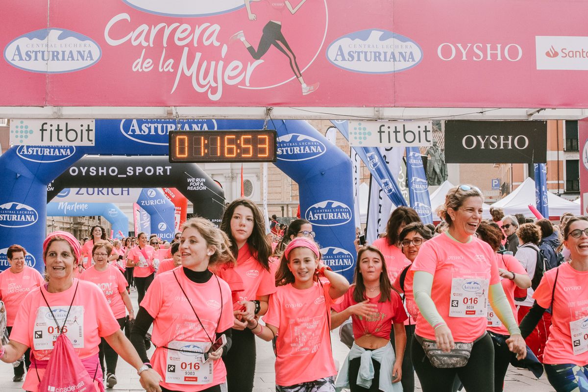 Llegada de la Carrera de la Mujer de Zaragoza (GALERÍA 18)
