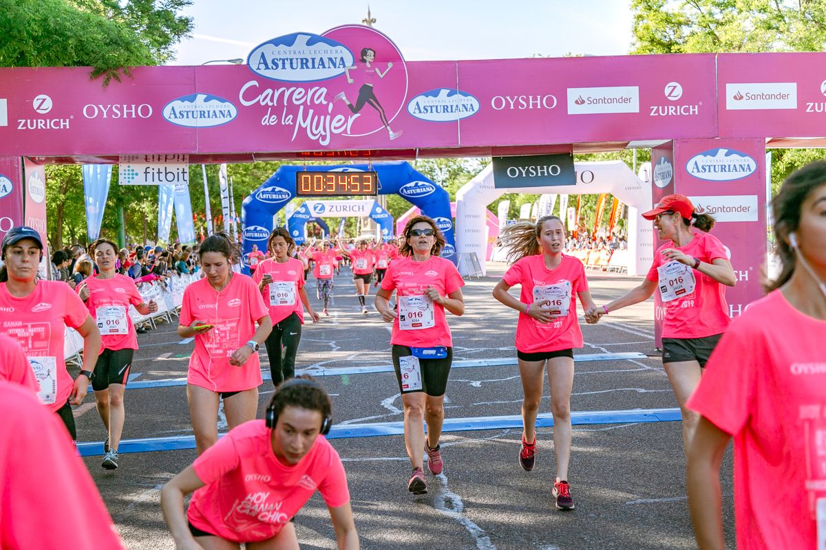 Carrera de la Mujer de Madrid - META, ARCO DERECHO (de 33:57 a 35:05)