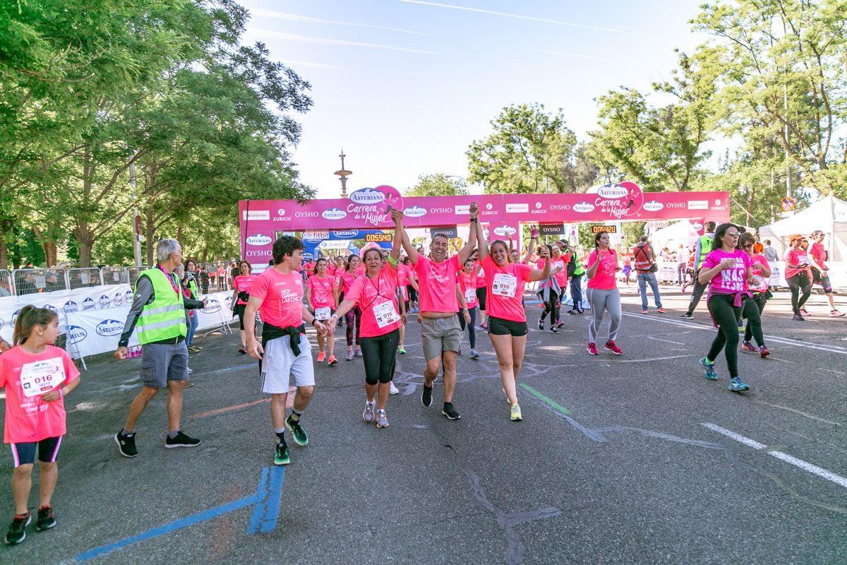 Carrera de la Mujer de Madrid - META, ARCO DERECHO (de 54:34 a 56:19)