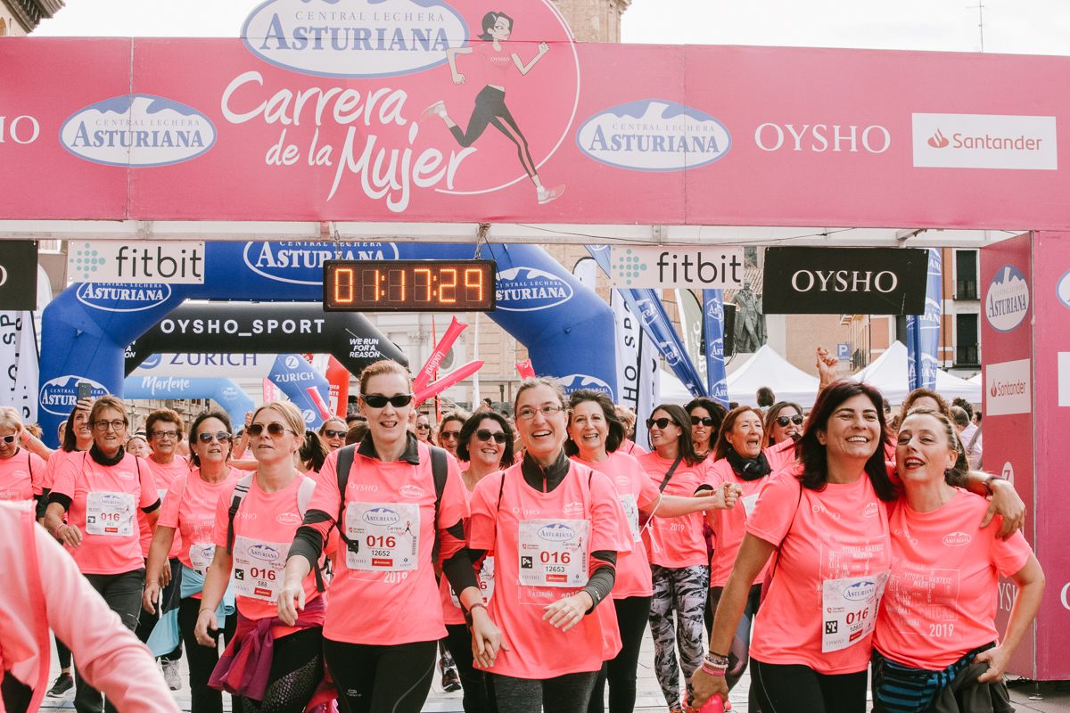 Llegada de la Carrera de la Mujer de Zaragoza (GALERÍA 18)