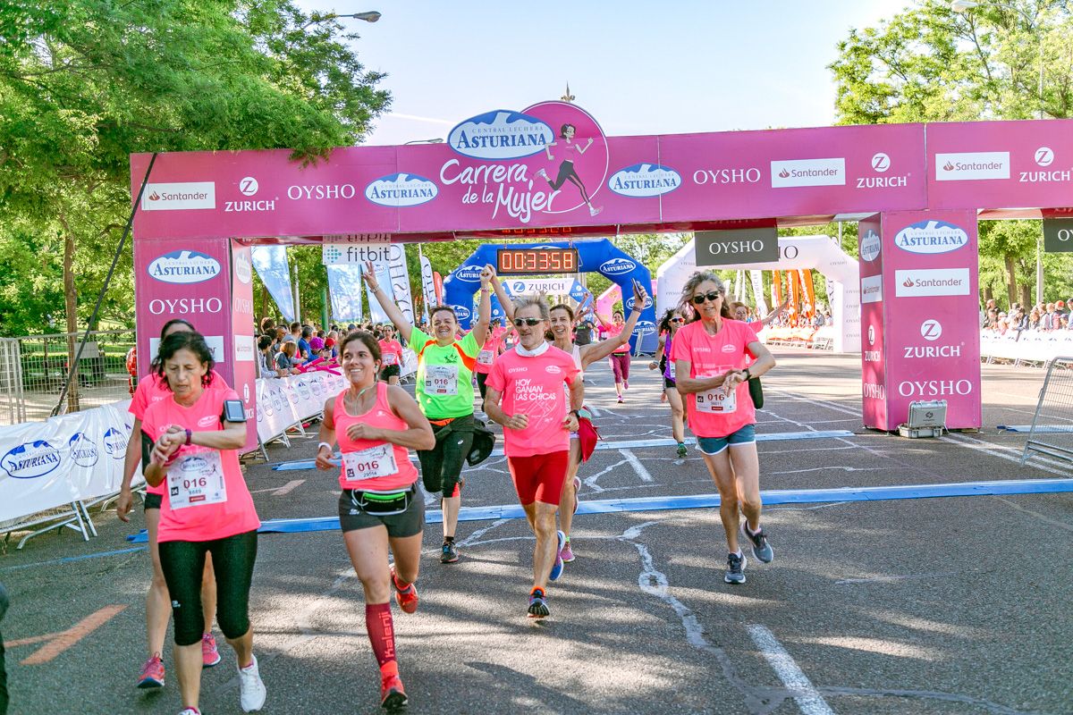 Carrera de la Mujer de Madrid - META, ARCO DERECHO (de 33:57 a 35:05)