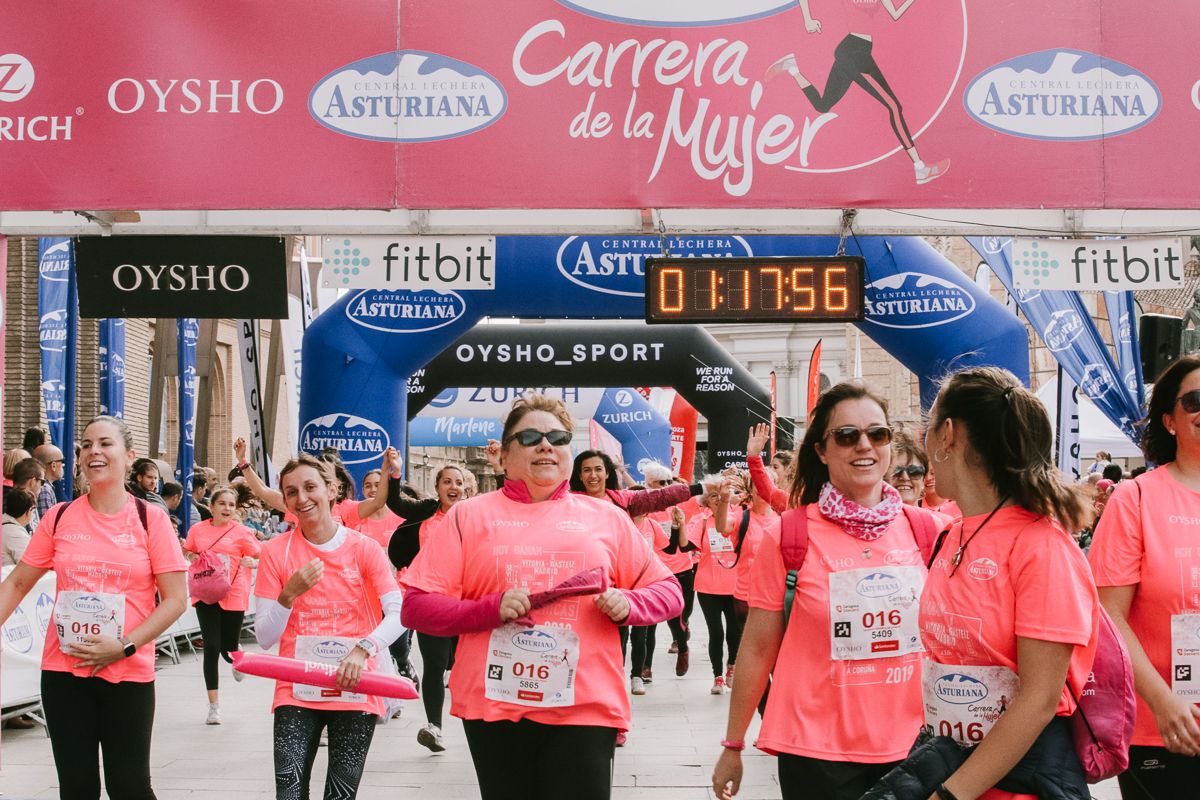 Llegada de la Carrera de la Mujer de Zaragoza (GALERÍA 18)