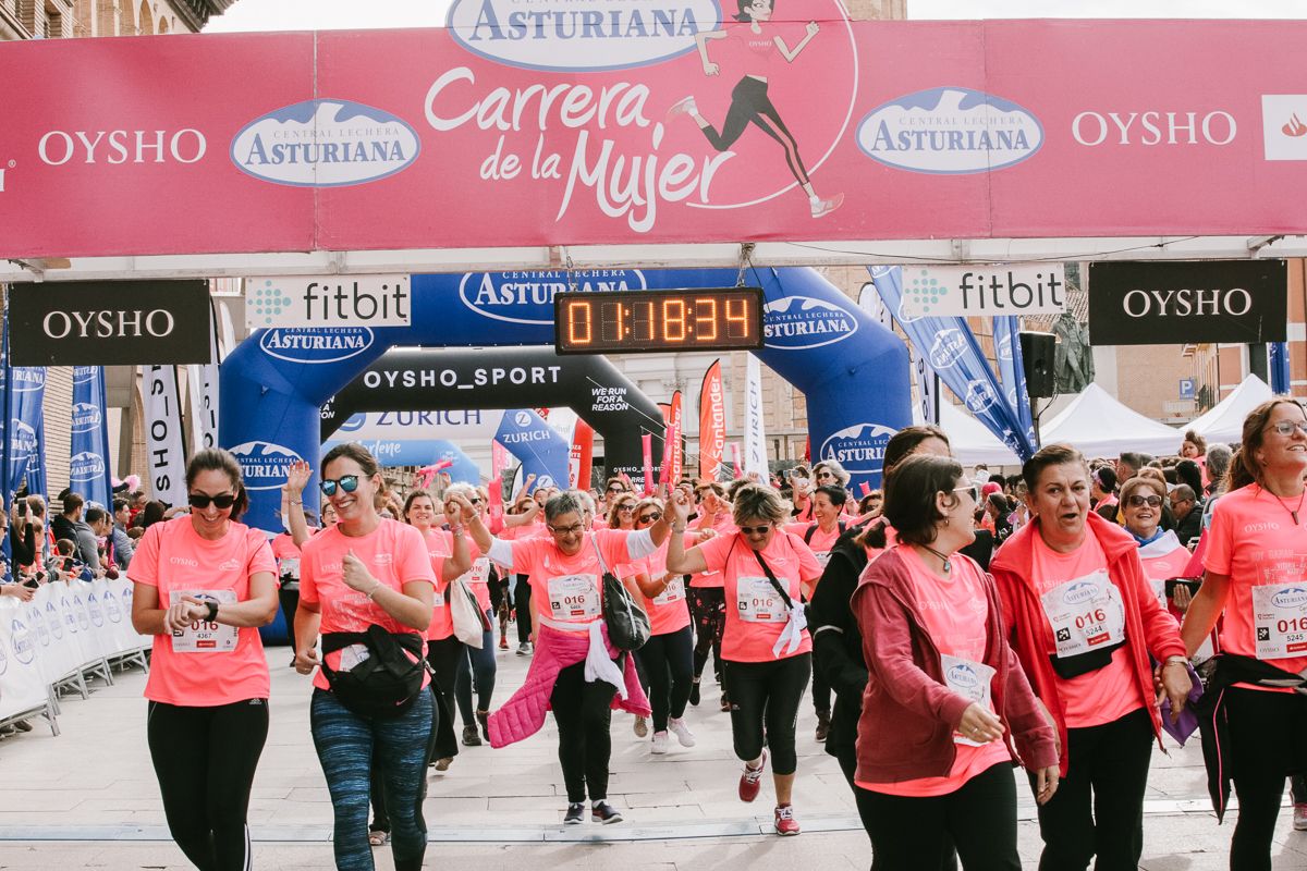 Llegada de la Carrera de la Mujer de Zaragoza (GALERÍA 19)