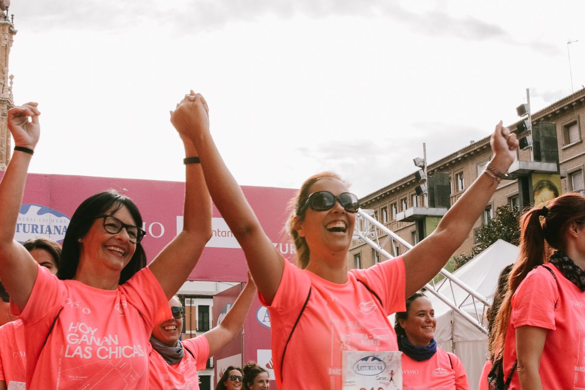 Llegada de la Carrera de la Mujer de Zaragoza (GALERÍA 18)