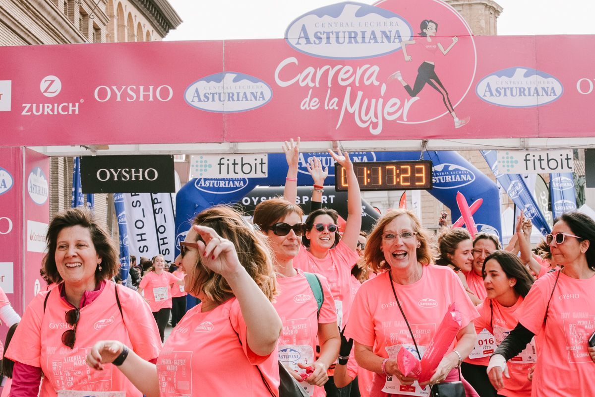 Llegada de la Carrera de la Mujer de Zaragoza (GALERÍA 18)