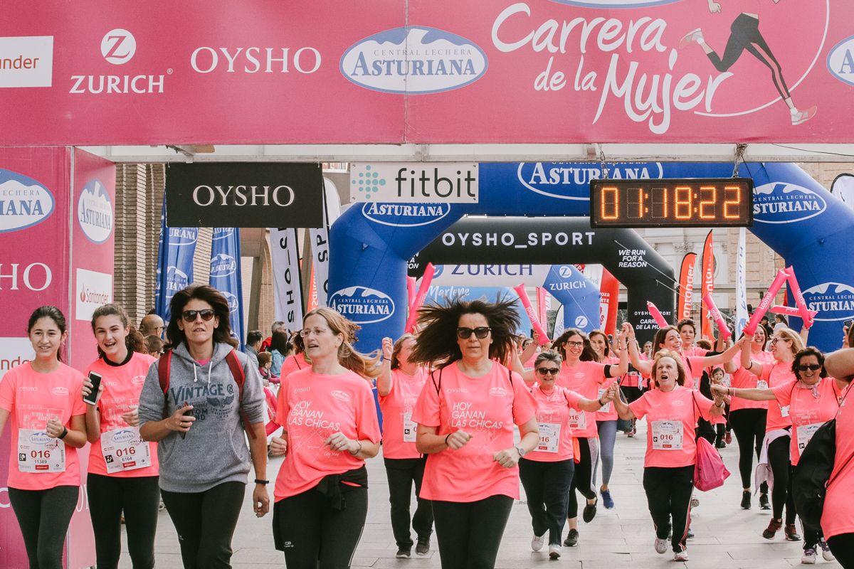 Llegada de la Carrera de la Mujer de Zaragoza (GALERÍA 18)