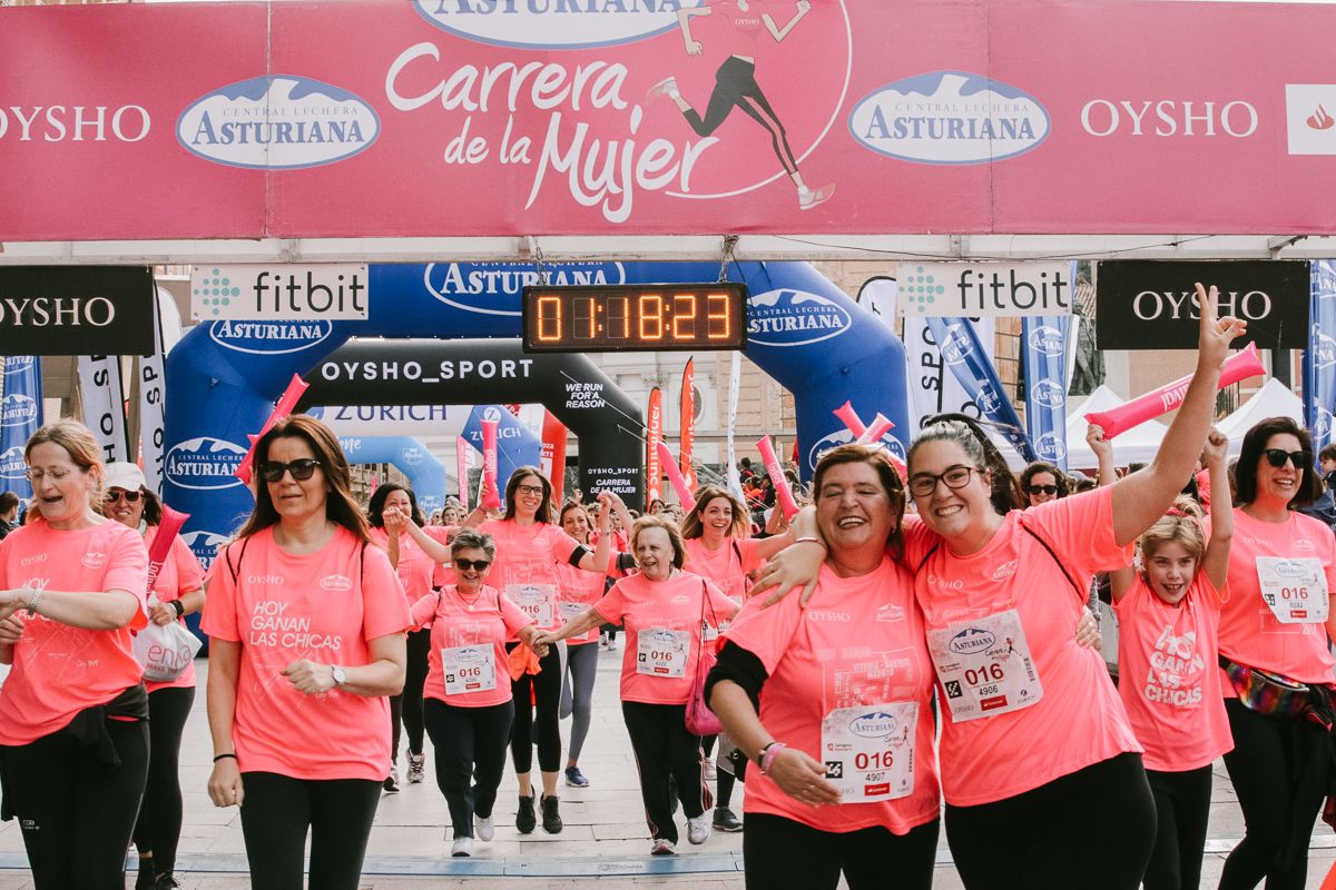 Llegada de la Carrera de la Mujer de Zaragoza (GALERÍA 18)