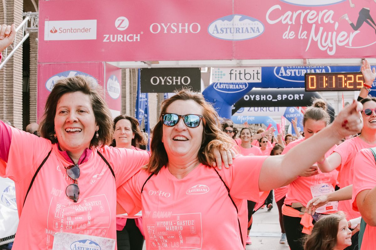 Llegada de la Carrera de la Mujer de Zaragoza (GALERÍA 18)