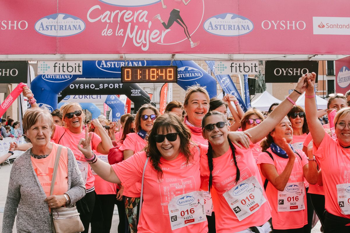 Llegada de la Carrera de la Mujer de Zaragoza (GALERÍA 19)