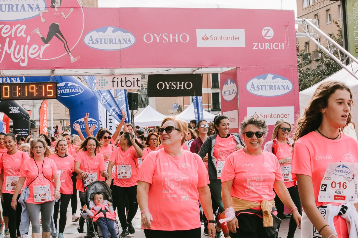 Llegada de la Carrera de la Mujer de Zaragoza (GALERÍA 19)